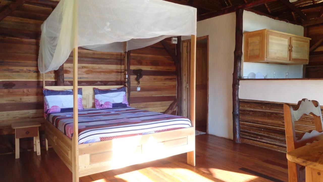 Les Chalets De Melinda Nosy Be Exterior photo