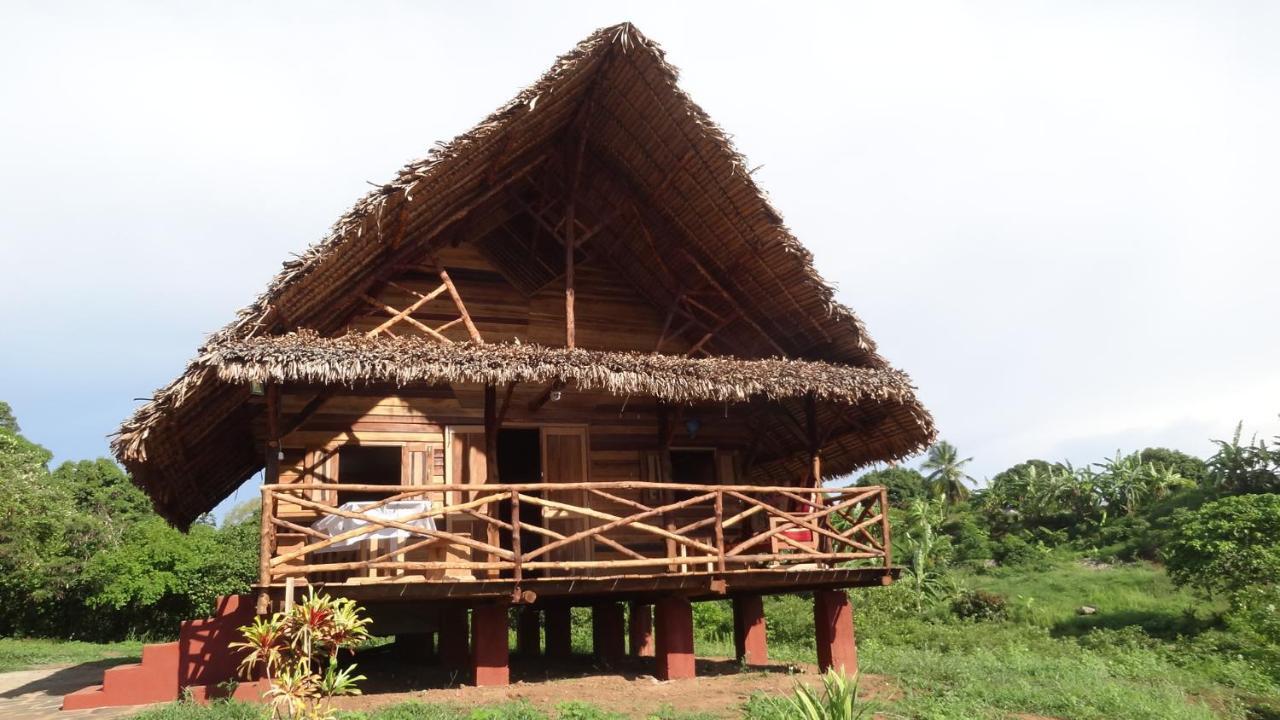 Les Chalets De Melinda Nosy Be Exterior photo