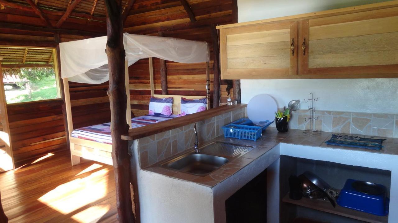 Les Chalets De Melinda Nosy Be Exterior photo